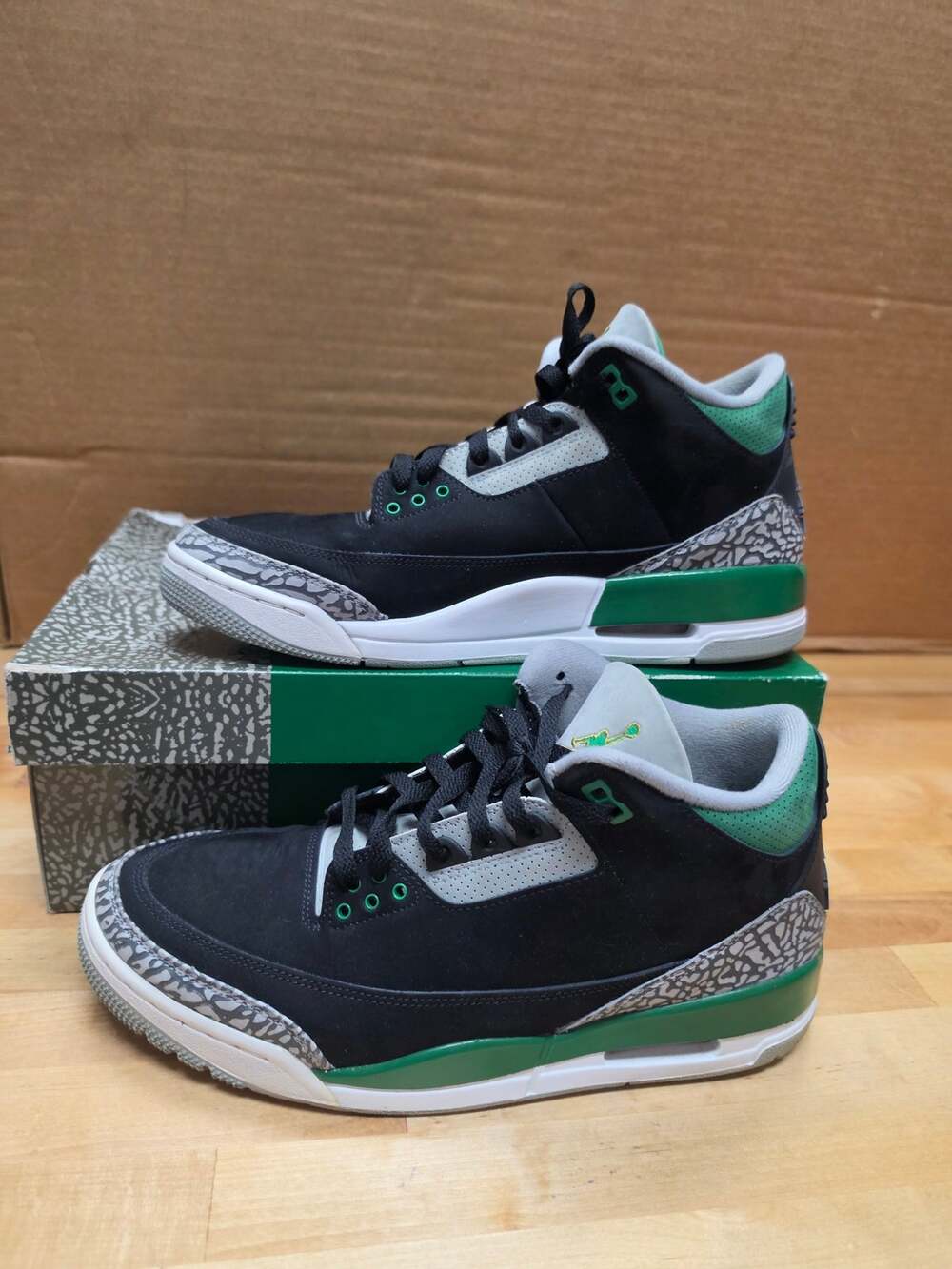Jordan 3 Retro Pine Green mens 11